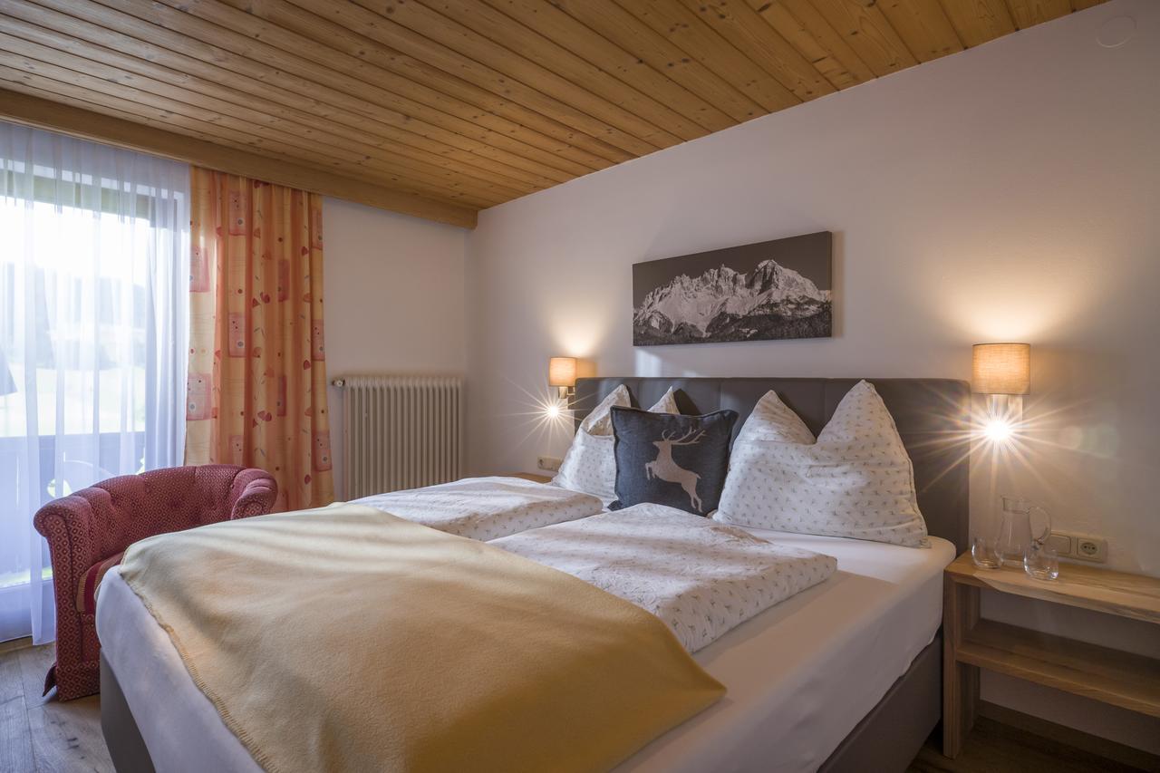 Otto Steiner Appartements Pension Ellmau & Wilder Kaiser エクステリア 写真
